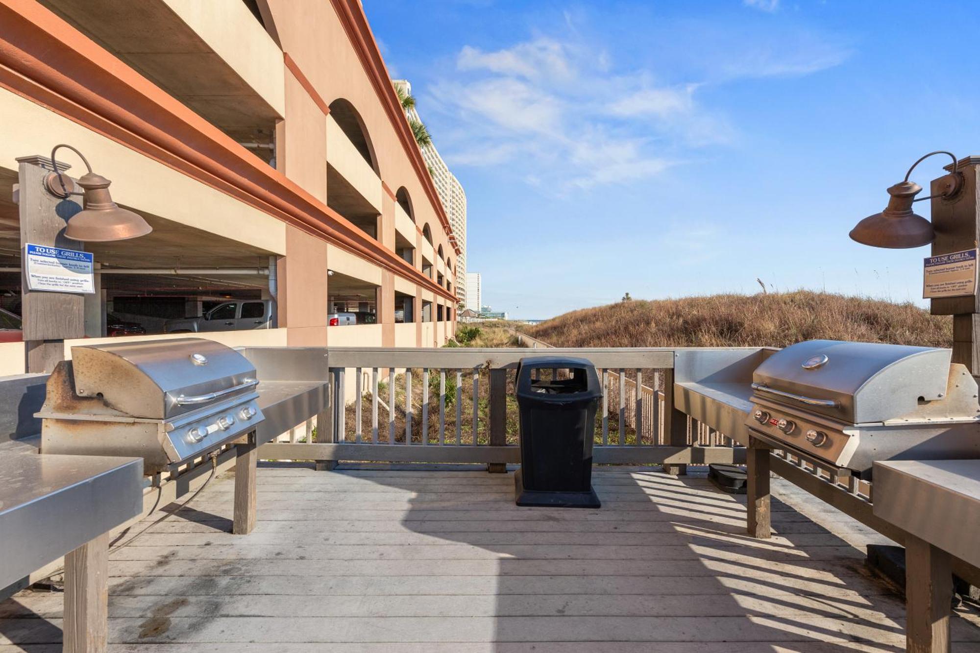 Gulf Front Master Br In Sunrise Beach With Amazing Views! Sleeps 7! Panama City Beach Exterior photo