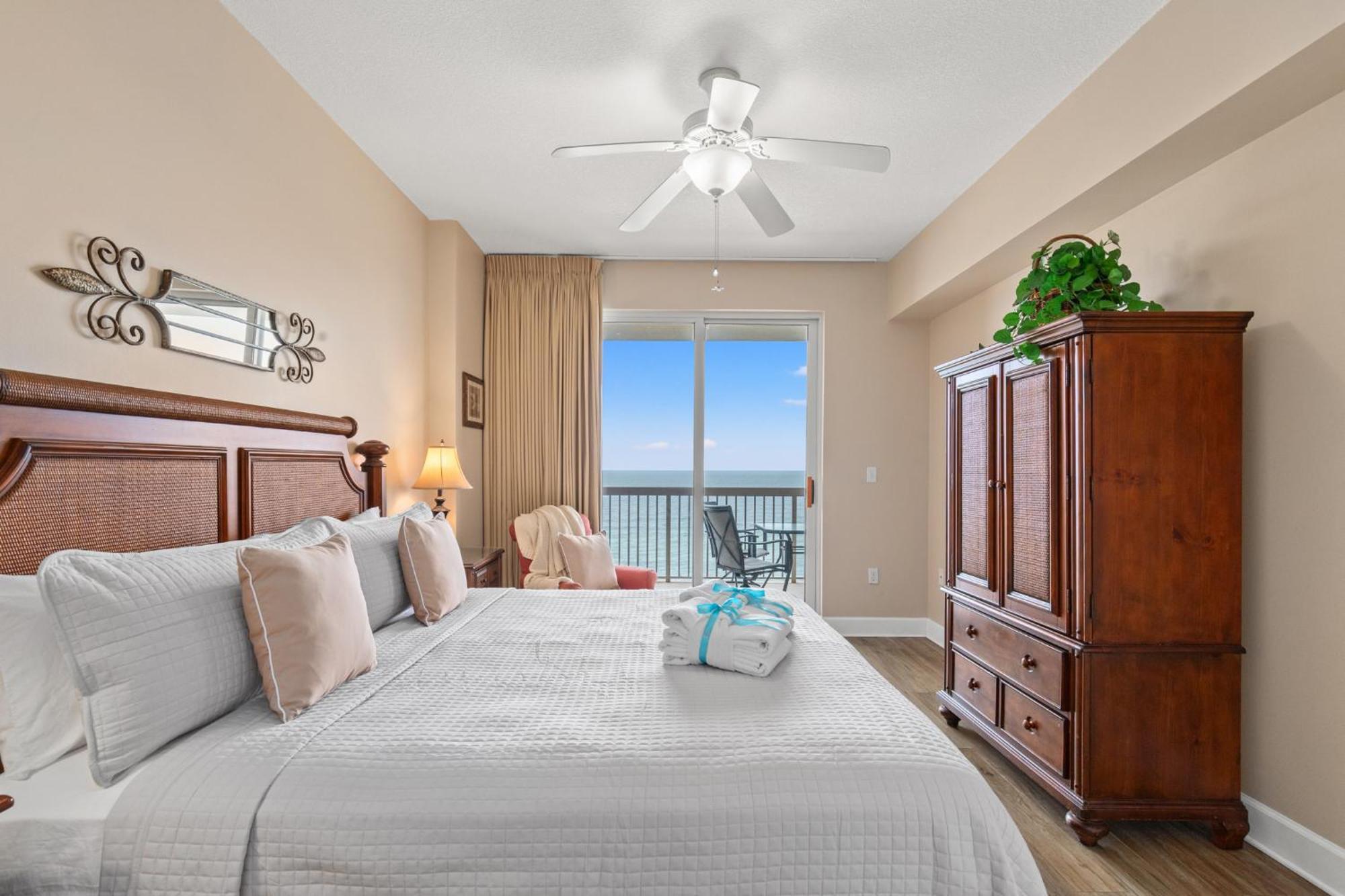 Gulf Front Master Br In Sunrise Beach With Amazing Views! Sleeps 7! Panama City Beach Exterior photo